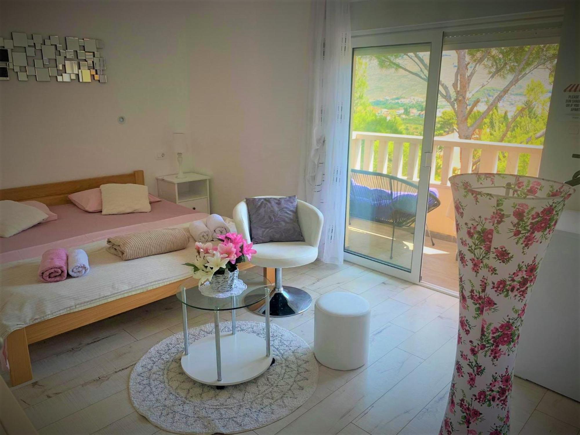 Guest house Super Horizont -free Parking And Jaccuzzi 3*