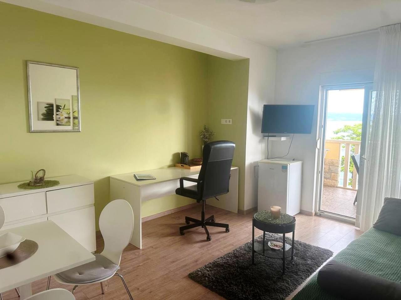 Guest house Super Horizont -free Parking And Jaccuzzi 3*