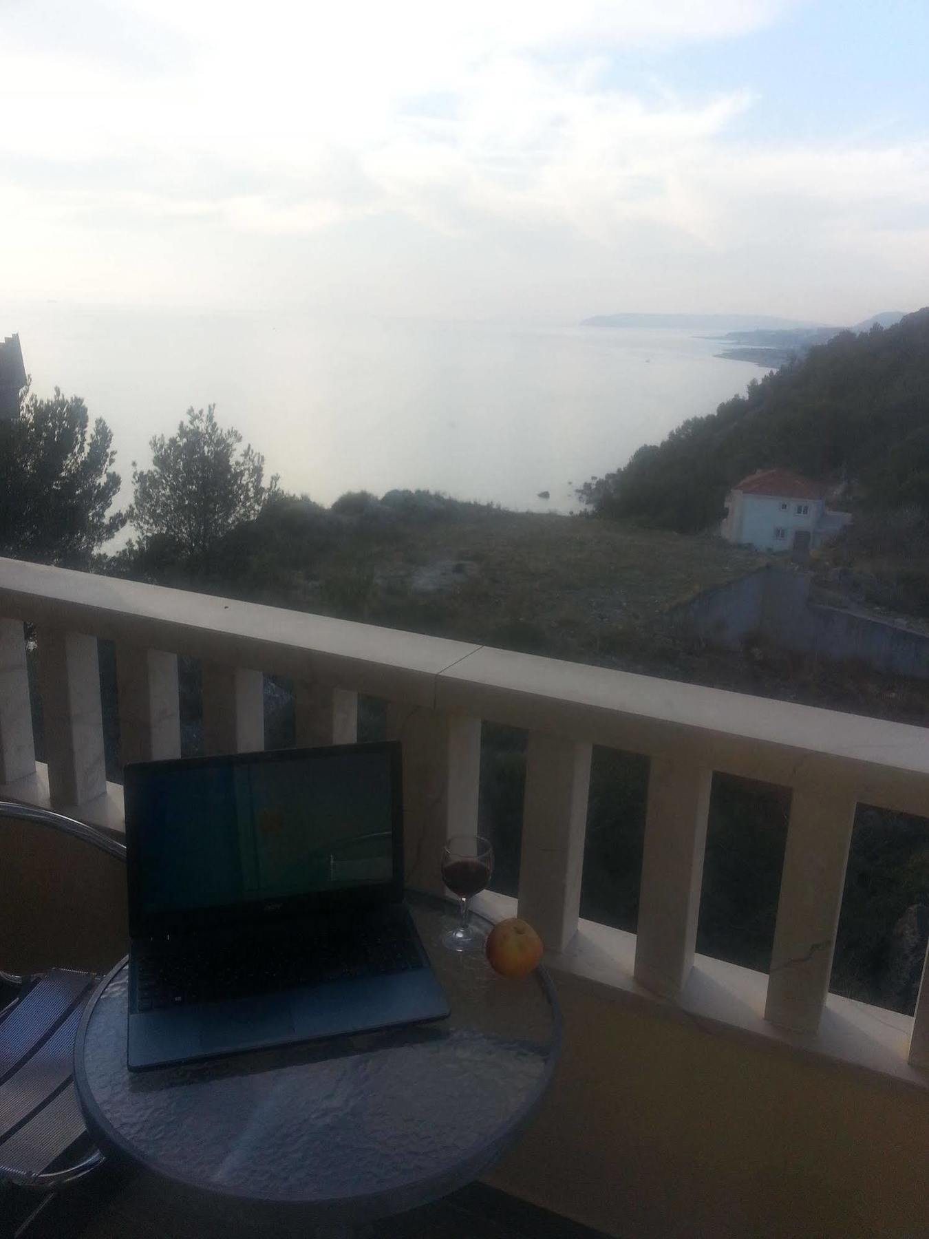 Super Horizont -free Parking And Jaccuzzi Guest house 3*